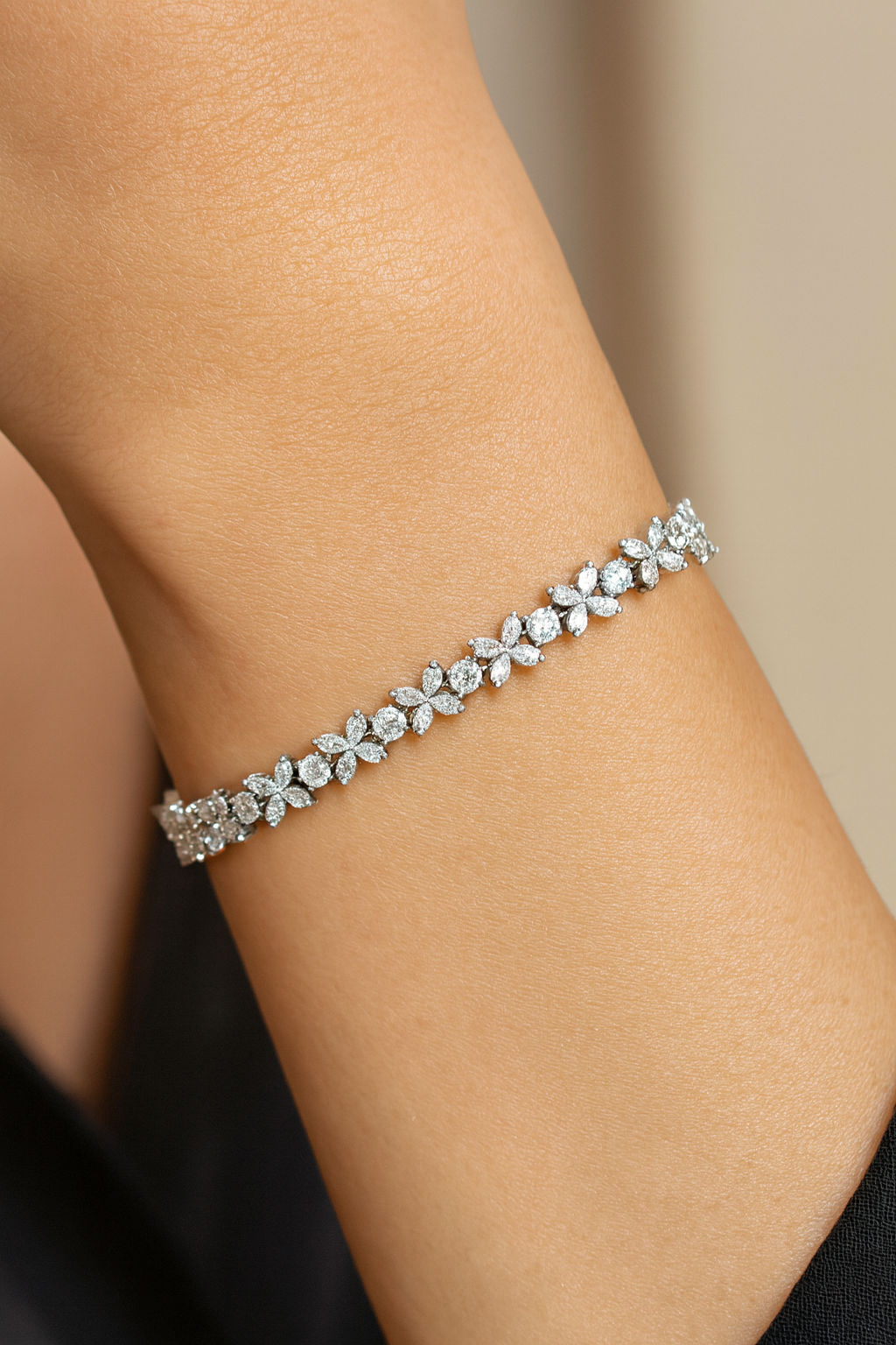 Kate - 5.5ct Flower Tennis Bracelet