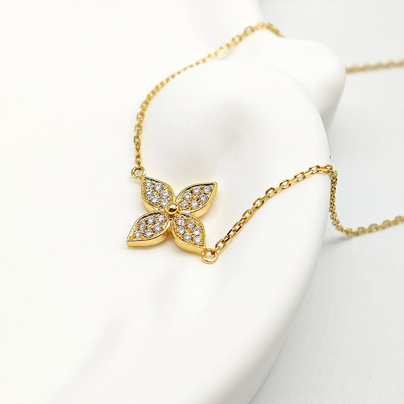 Judy - Gold and Diamond Star Petal Bracelet